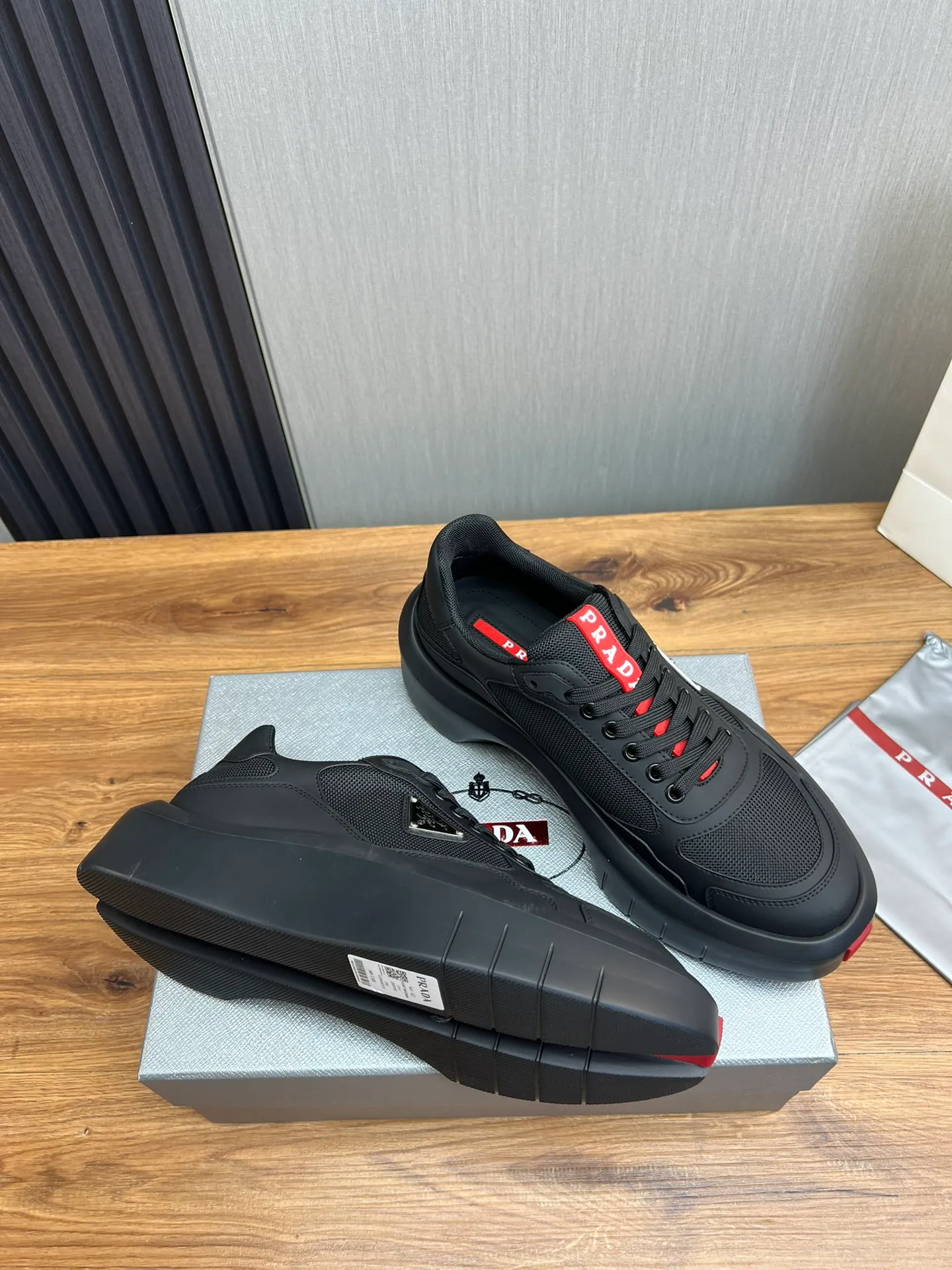 Men's shoes 💰620💰 [PRADA] Men's shoes are popular in the counter, official website is synchronized, high-quality shipments ✔️Original cowhide stitching mesh + cowhide lining, 1🆚1 replica, original original bottom, 38-45 (45 customized, non-refundable)